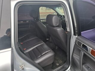 2006 Volkswagen Touareg I, серебристый, 799000 рублей, вид 2