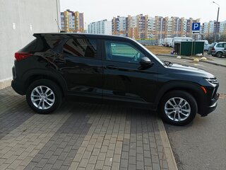 2025 Chevrolet TrailBlazer III Рестайлинг, чёрный, 1670000 рублей, вид 5