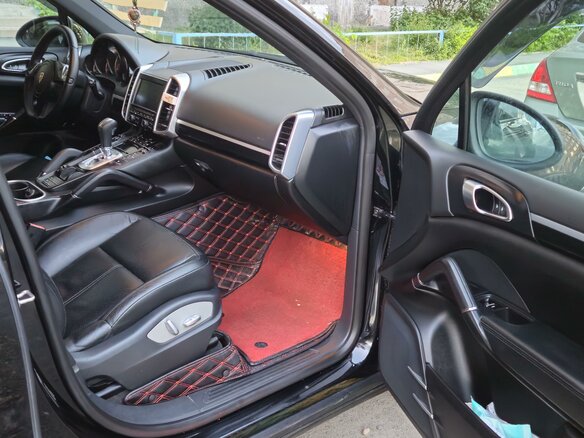 2013 Porsche Cayenne Diesel II (958), чёрный, 3000000 рублей - вид 4