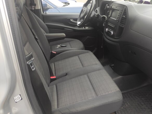 2018 Mercedes-Benz Vito 116 CDI L3 III (W447), серебристый, 3550000 рублей - вид 5