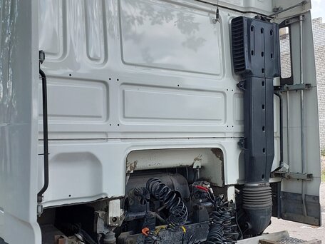2009 DAF XF 105, белый, 2350000 рублей, вид 5
