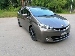 2009 Toyota Wish II, коричневый, 1498000 рублей, вид 3