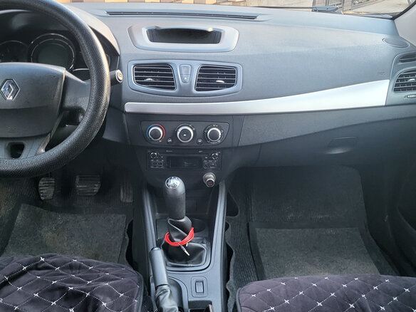 2013 Renault Fluence I Рестайлинг, чёрный, 850000 рублей - вид 4