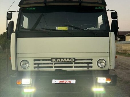 1981 КамАЗ 53229, белый, 1400000 рублей, вид 1