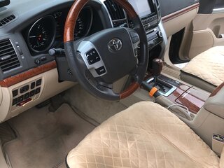 2013 Toyota Land Cruiser 200 Series Рестайлинг 1, чёрный, 3600000 рублей, вид 3