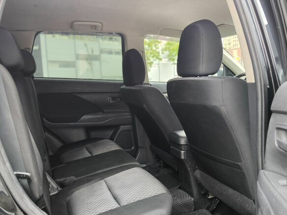 2013 Mitsubishi Outlander III, чёрный - вид 9