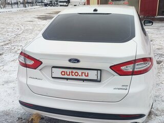 2013 Ford Fusion (North America) II, белый, 900000 рублей, вид 3