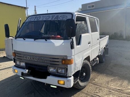 1994 Toyota Dyna, белый, 749000 рублей, вид 1