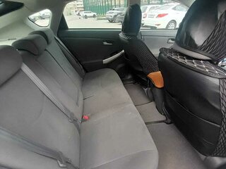 2010 Toyota Prius III (XW30), белый, 990000 рублей, вид 5