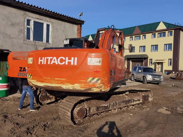 2012 Hitachi ZX200, оранжевый, 4500000 рублей - вид 10