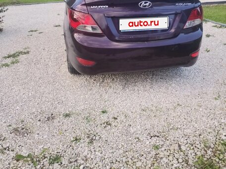 2012 Hyundai Solaris I, фиолетовый, 760000 рублей, вид 2
