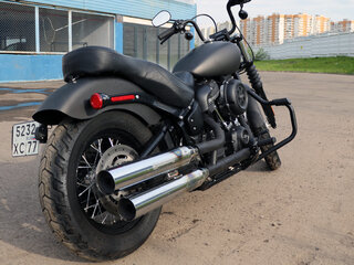 2019 Harley-Davidson Street Bob, серый, 1250000 рублей, вид 3