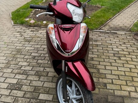 2006 Honda SH, красный, 350000 рублей, вид 3