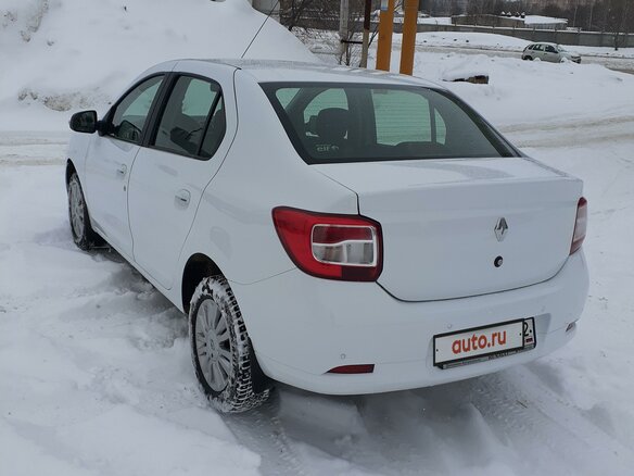 2015 Renault Logan II, белый - вид 3