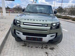 2020 Land Rover Defender 110 II, зелёный, 5600000 рублей, вид 3