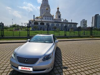 2007 Lexus LS 460 IV, серебристый, 980000 рублей, вид 4