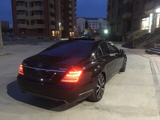 2009 Mercedes-Benz S-Класс 500 V (W221) Рестайлинг, чёрный, 2200000 рублей, вид 5