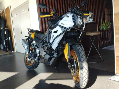 2026 QJMotor SVT 650 X, жёлтый, 764000 рублей, вид 2