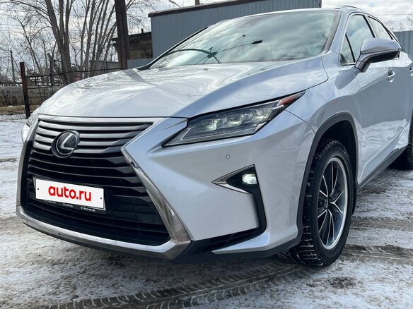 2017 Lexus RX 350 IV, серебристый, 4000000 рублей - вид 15