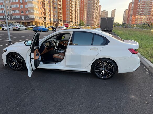 2022 BMW 3 серии 320i VII (G2x), белый, 5250000 рублей - вид 4