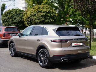2018 Porsche Cayenne III, коричневый, 8250000 рублей, вид 2