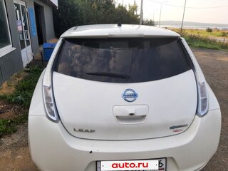 2013 Nissan Leaf (EM57) I (ZE0/AZE0), белый, 1550000 рублей, вид 4