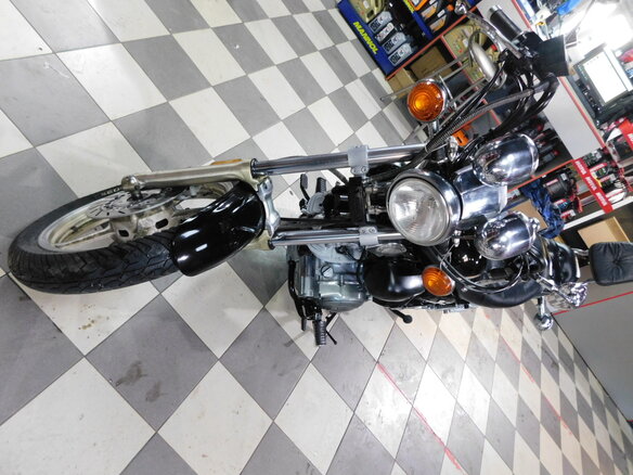 1996 Yamaha XV1100 Virago, чёрный - вид 19