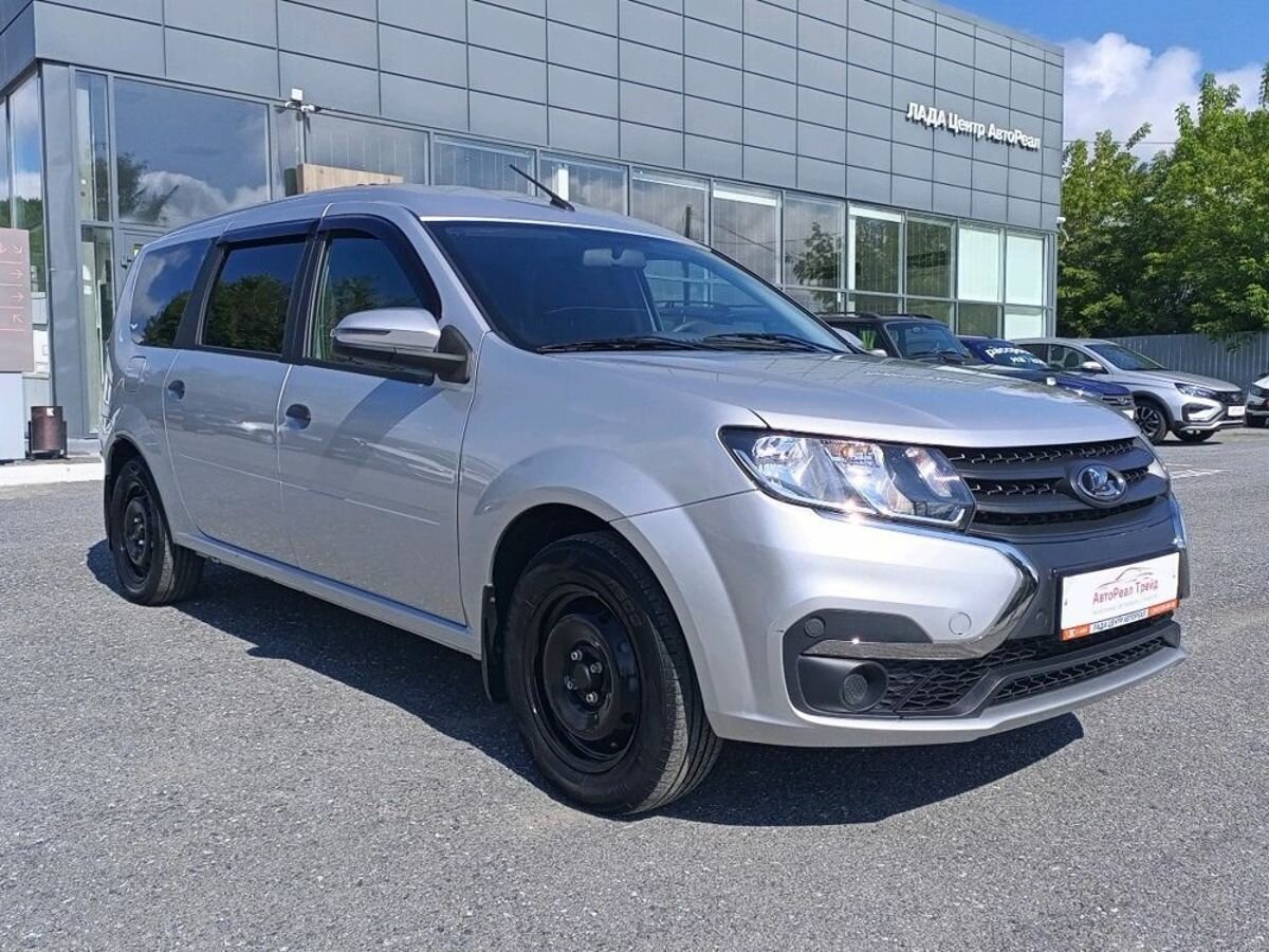 Открыть фотографии: Lada (ВАЗ) Largus I Рестайлинг