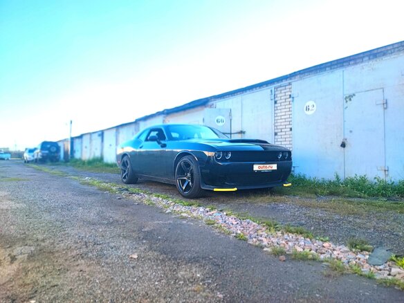 2019 Dodge Challenger III Рестайлинг 2, чёрный, 3750000 рублей - вид 3
