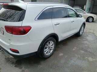 2019 Kia Sorento III Prime Рестайлинг, белый, 2900000 рублей, вид 5