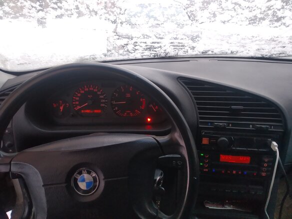 1998 BMW 3 серии 318i III (E36), серебристый - вид 4