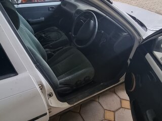1993 Toyota Corolla VII (E100), белый, 150000 рублей, вид 3