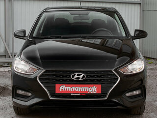 2017 Hyundai Solaris II, чёрный, 980000 рублей, вид 2
