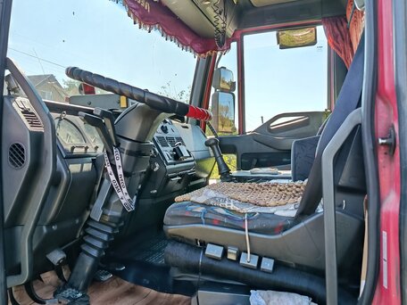 1998 Iveco EuroCargo, красный, 1270000 рублей, вид 5