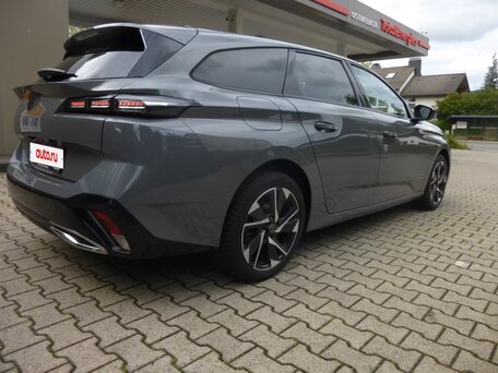 2023 Peugeot 308 III, серый, 2150000 рублей, вид 4