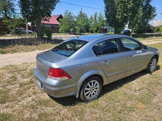 2012 Opel Astra H Рестайлинг, серый, 1030000 рублей, вид 4