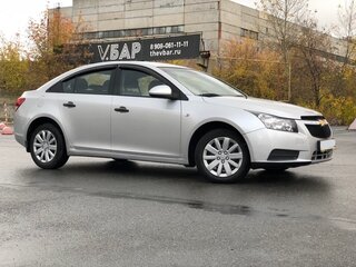 2012 Chevrolet Cruze I Рестайлинг, серебристый, 750000 рублей, вид 4