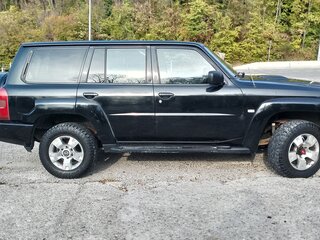 2008 Nissan Patrol V (Y61) Рестайлинг, чёрный, 1200000 рублей, вид 3
