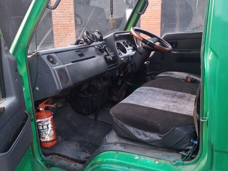 1993 Toyota Dyna, зелёный, 1780000 рублей, вид 3
