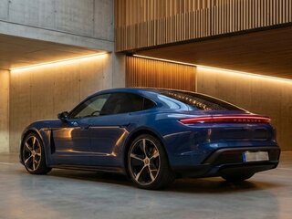 2020 Porsche Taycan Turbo S I, голубой, 11990000 рублей, вид 2