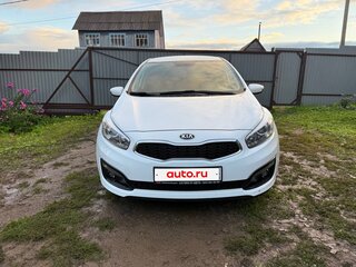 2018 Kia Ceed II Рестайлинг, белый, 1450000 рублей, вид 3