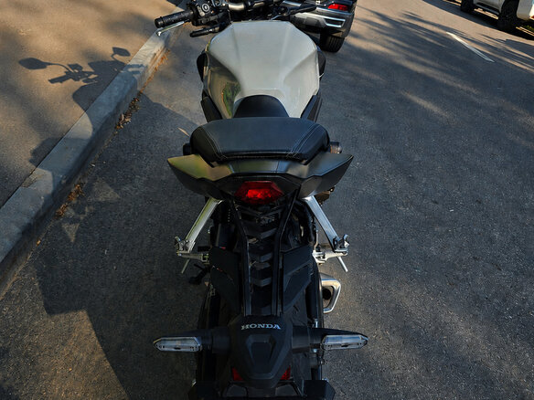 2025 Honda CB 650R, серый, 1600000 рублей - вид 14