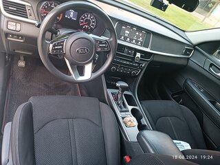 2018 Kia Optima IV Рестайлинг, белый, 1150000 рублей, вид 5