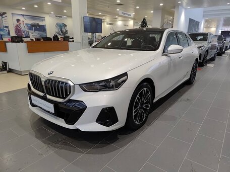 BMW 5 серии VIII (G60/G61/G68)
