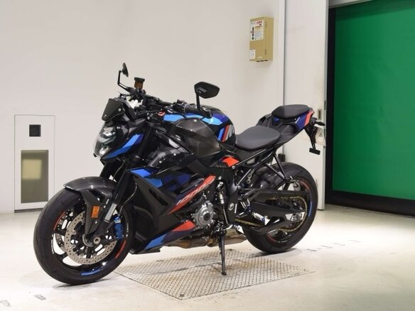 2024 BMW M 1000 R, чёрный, 2185000 рублей - вид 3