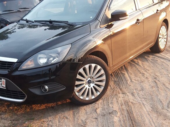 2008 Ford Focus II Рестайлинг, чёрный, 560000 рублей