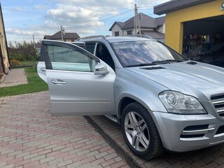 2011 Mercedes-Benz GL-Класс 350 I (X164) Рестайлинг, серебристый, 1900000 рублей, вид 2