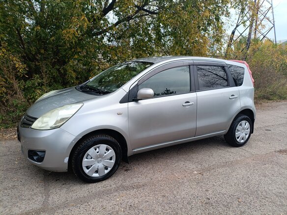2010 Nissan Note I Рестайлинг, серый, 600000 рублей