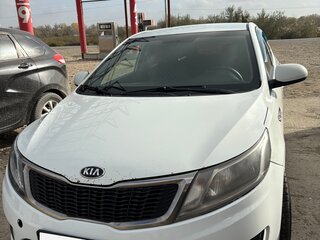 2014 Kia Rio III, белый, 535000 рублей, вид 2