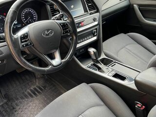 2018 Hyundai Sonata VII (LF) Рестайлинг, белый, 1830000 рублей, вид 5